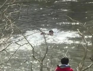 Mülteciler akın akın Yunanistan'a gidiyor! Meriç Nehrini yüzerek geçtiler