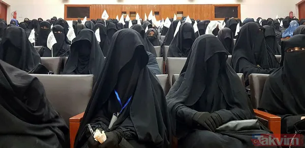 Afgan kadınlar Kabil Eğitim Üniversitesi’nde Taliban’a destek programı düzenledi - 18