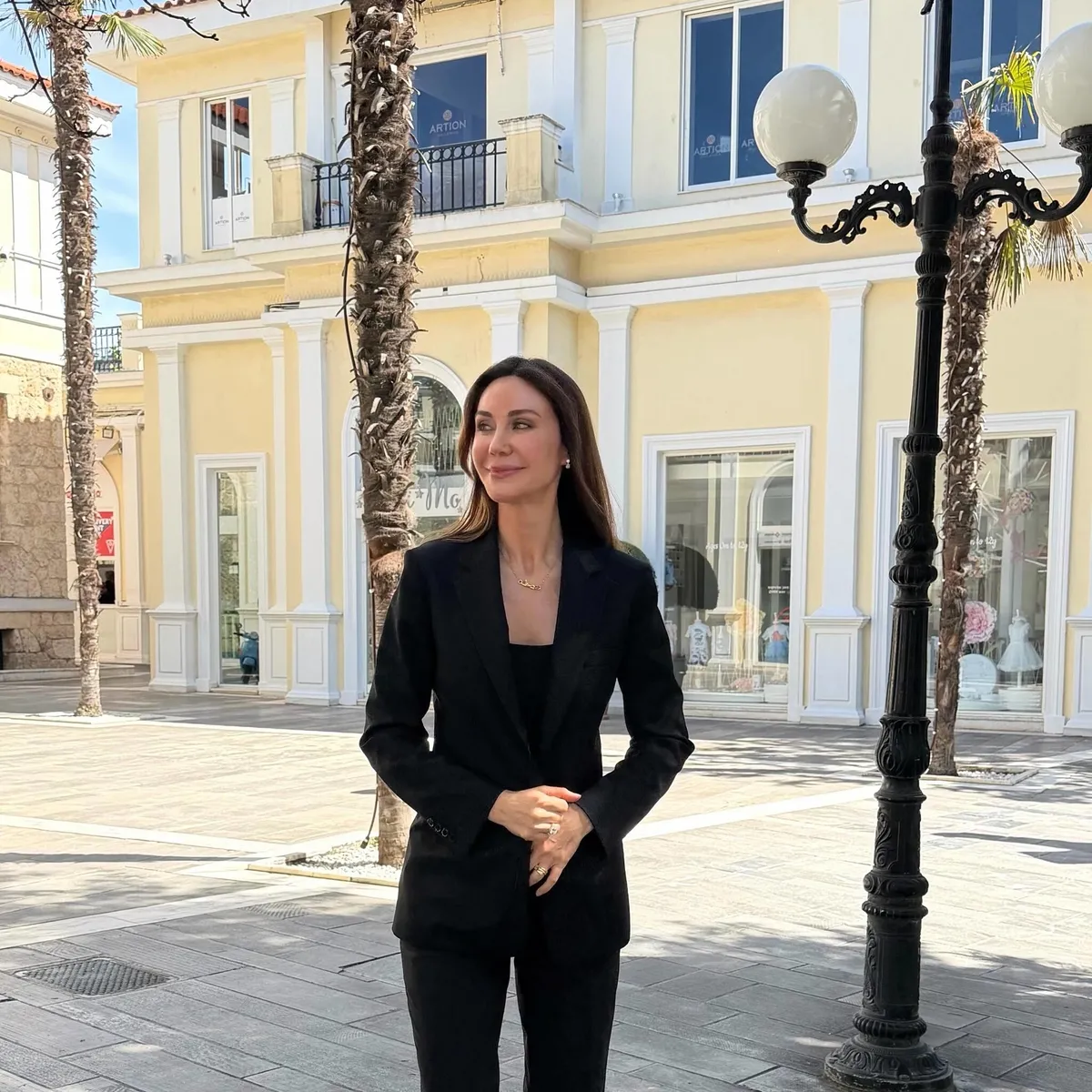 Demet Şener’in 300 bin TL’lik lüks çantası olay oldu: "Almanya’da tam bir yıl sıra bekledim"-3