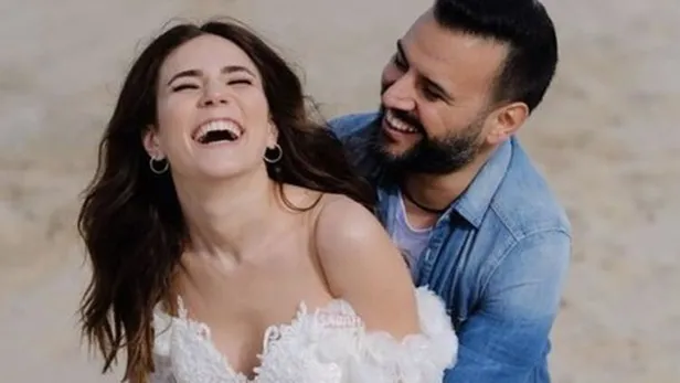 seda-sayan-ve-ender-sarac-gidiyor-alisan-geliyor-instagram-hesabindan-duyurdu-demet-akalinsiz-bu-kez-tek-basina-1638912322718.jpg İnstagram hesabından duyurdu! Seda Sayan ve Ender Saraç gidiyor Alişan geliyor! Demet Akalın'sız bu kez tek başına...-5