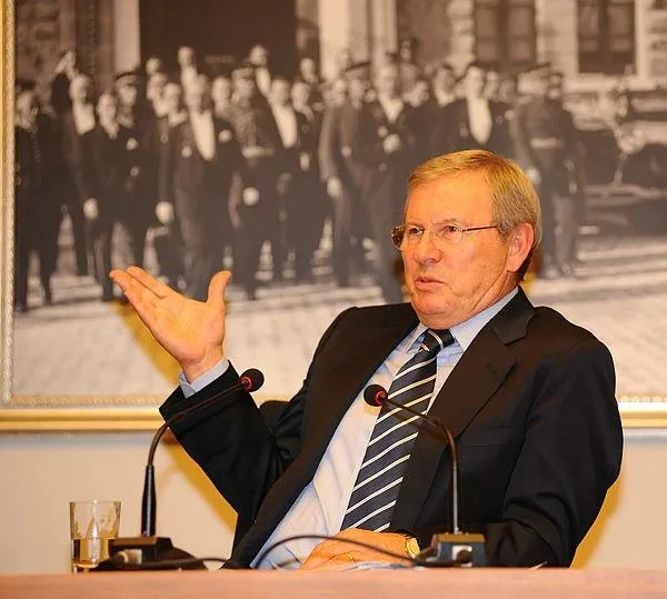 Eski MHK başkanı Zekeriya Alp hakkında FETÖ soruşturması-3