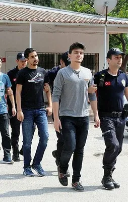 FETÖ operasyonundan İYİ Parti çıktı!