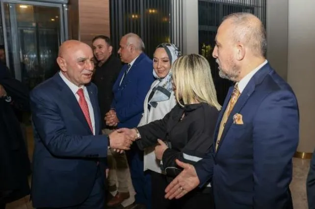 1707420520185.jpeg ABB Başkan Adayı Turgut Altınok'tan Mansur Yavaş'a: Ankara'nın 300 milyar TL bütçesi nerede?-4