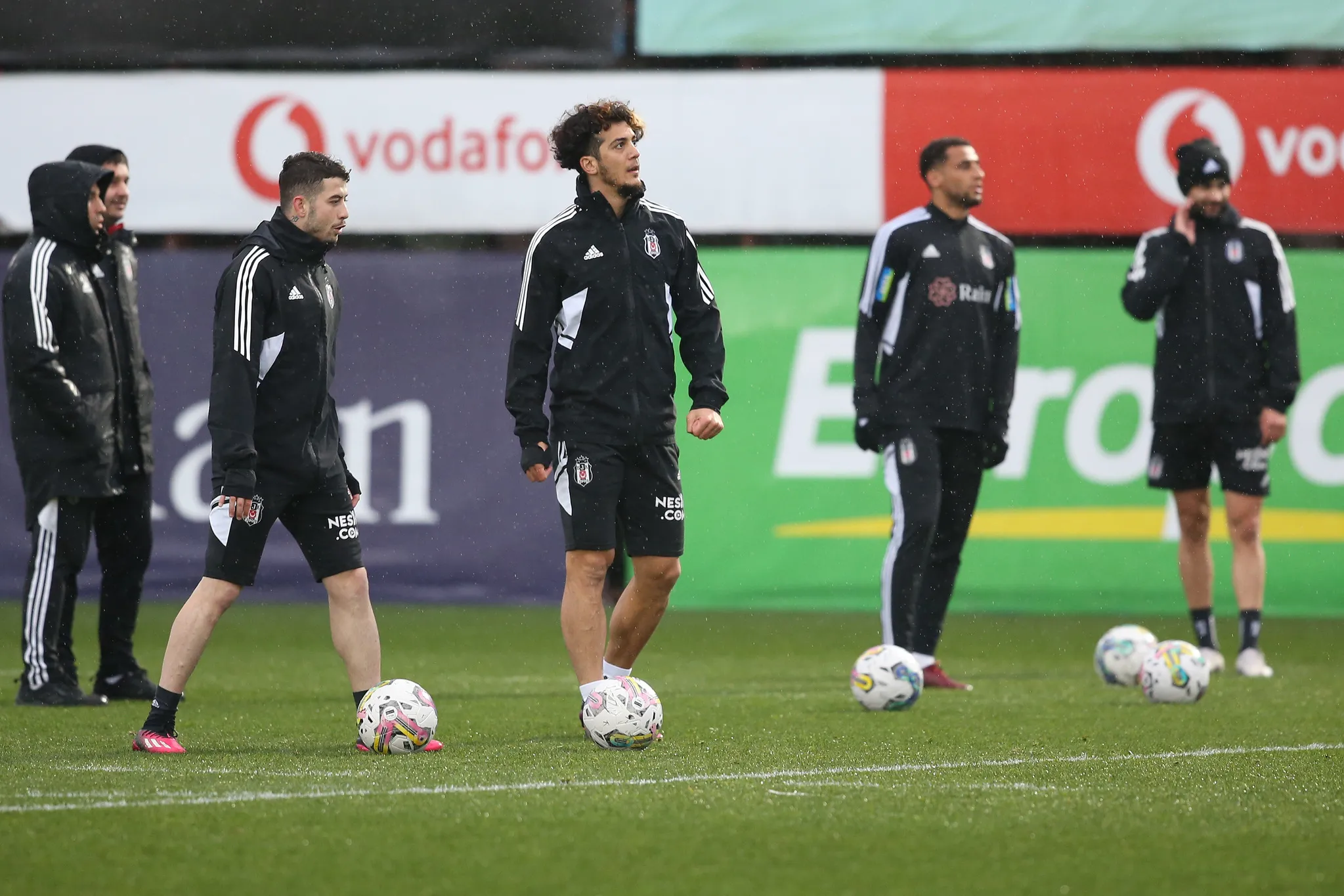 Beşiktaş, Fenerbahçe ve Galatasaray Sambacı yıldızın peşinde! - 14