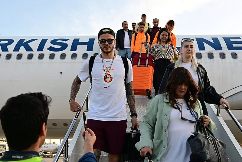 Süper Kupa bilmecesi! "90 dakikalık bir maç olmayacak" açıklaması ne anlama geliyor? Fenerbahçe sahadan mı çekilecek? Galatasaray ne yapacak?-1