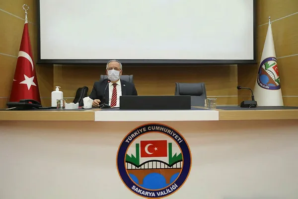 sakaryada-vakalar-artti-vali-harekete-gecti-radikal-kararlari-1591676217466.jpg Sakarya'da vakalar arttı! Vali harekete geçti: Radikal kararları...-2