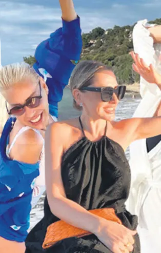 Dilara Öztunç, Defne Samyeli, Hadise ve Linet'e  kış gelmiyor! Deniz kenarından paylaşımlar art arda geldi