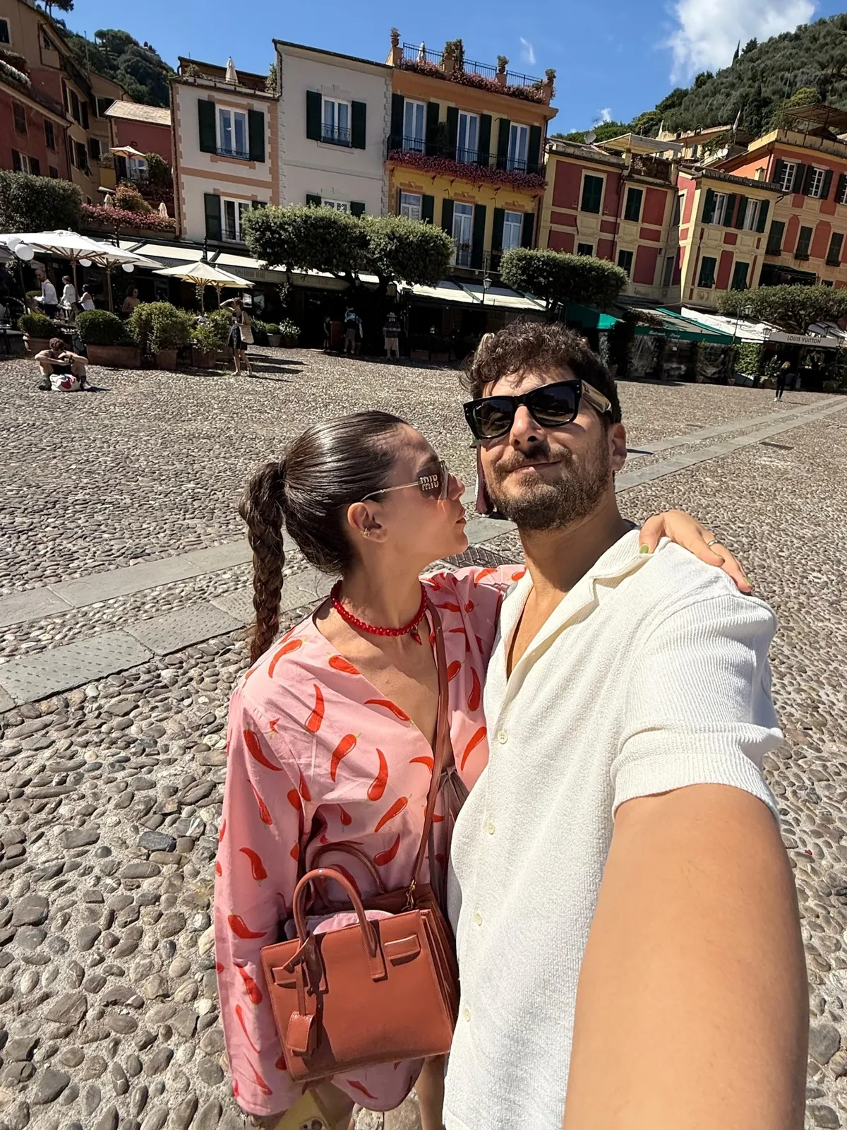sila-turkoglu-ve-ata-ayyildizdan-romantik-fotograf-1784704088603.jpg Deniz kenarında gün batımı pozu: Sıla Türkoğlu ile Ata Ayyıldız’ın romantik fotoğrafı ilgi çekti-4