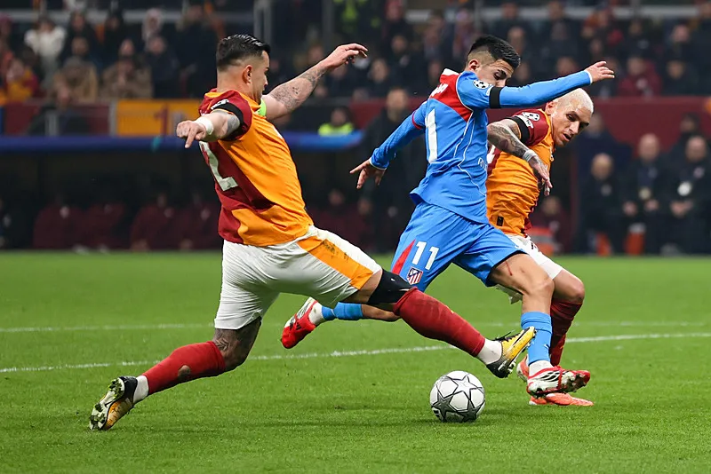 Galatasaray'da transferi Okan Buruk istedi Victor Osimhen bitiriyor! - 12