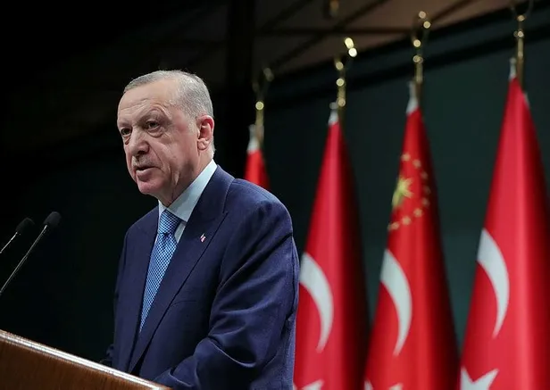 baskan-erdogandan-kabine-sonrasi-firsatcilara-uyari-carsi-ve-pazardaki-atesi-sondurecegiz-1650925407193.jpeg Başkan Erdoğan'dan Kabine sonrası fırsatçılara uyarı: Çarşı ve pazardaki ateşi söndüreceğiz-5