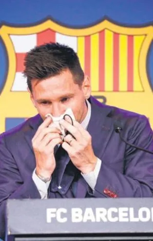Messi, Barcelona'ya gözyaşları ile veda etti