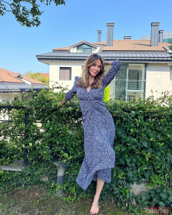 Demet Şener’den deniz kenarında tatil pozları! Gören bir daha baktı! “Yazı bitmeden yakaladık” - 3