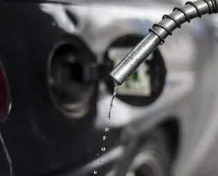 Benzin fiyatlarına bir indirim daha