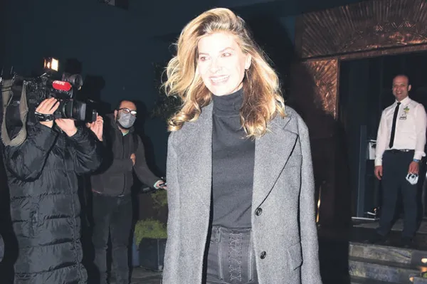 1645560426321.jpg Mehmet Ali Erbil ve Tuğba Coşkun oğulları Ali Sadi için buluştu! 'Malum ortamlar tehlikeli'-5