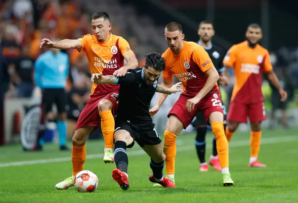 galatasarayin-pisaya-kiraladigi-olimpiu-morutan-duble-yapti-italyada-mansetleri-susledi-1667893471113.jpg Galatasaray'ın Pisa'ya kiraladığı Olimpiu Morutan duble yaptı İtalya'da manşetleri süsledi-4