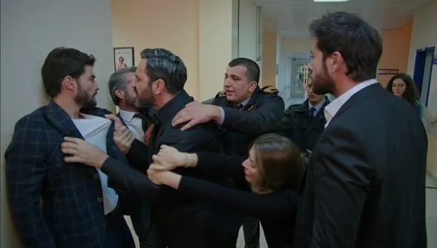 Hastanede büyük gerginlik yaşanıyor | Hercai 20. bölüm