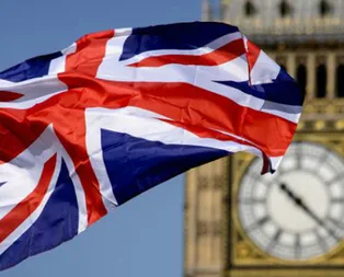 Son dakika: İngilterede Brexit krizi! İki bakan istifa etti