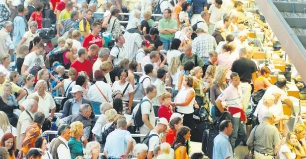 Antalya Havalimanı’na Ocak ayından bu yana 5.4 milyon turist indi