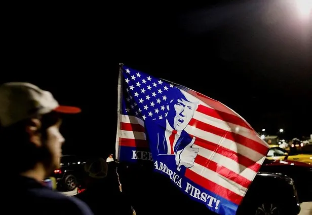 FBI eski ABD Başkanı Donald Trump'ın Florida’da bulunan Mar-A-Lago malikanesine baskın yaptı-12