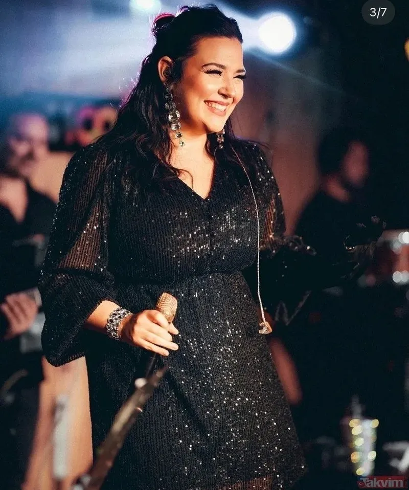 7-gunde-3-kilo-verdiren-tugce-kandemir-diyeti-28lik-sarkici-63-kiloya-fisek-gibi-dustu-1-fincan-yesil-cay-ile-1719823623788.jpeg 7 günde 3 kilo verdiren Tuğçe Kandemir diyeti! 28'lik şarkıcı 63 kiloya fişek gibi düştü! "1 fincan yeşil çay ile..."-8