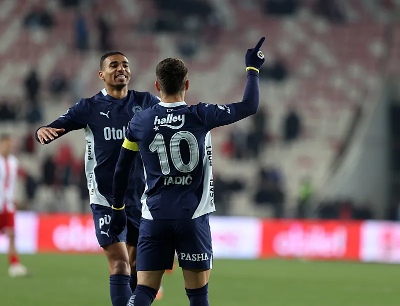 Fenerbahçe'den flaş transfer! Orta sahanın yeni yıldızı olacak - 9