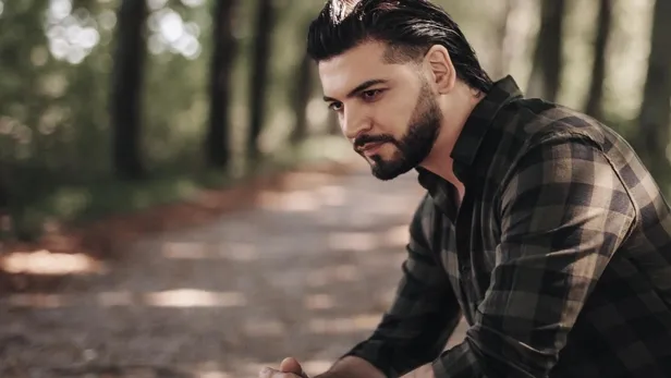 Şarkıcı Özkan Çifçi’nin ablası ile yaptığı düet sosyal medyada gündem oldu!-1