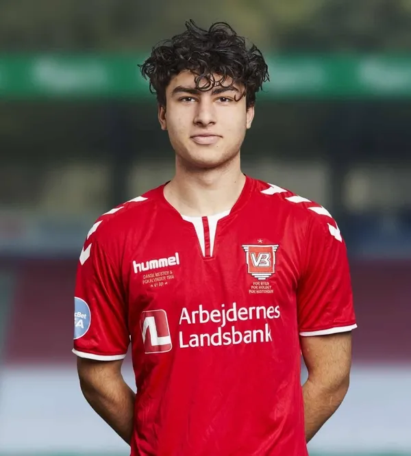 Fenerbahçe’ye yeni Zlatan! Sarı Lacivertliler Danimarkalı genç yıldıza kanca taktı