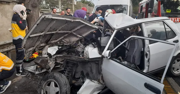 İstanbul Bakırköy'de 3 araç birbirine girdi! 2'si kadın 4 yaralı