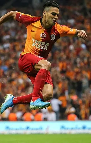 Galatasaray'da Falcao ve Andone çift forvet oynayacak