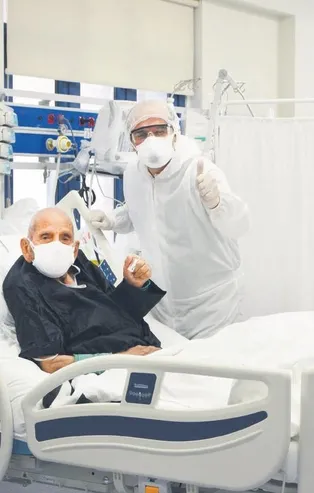 100 yaşındaki Coronavirüs hastası Süleyman Çavdar, yoğun bakımdan çıktı