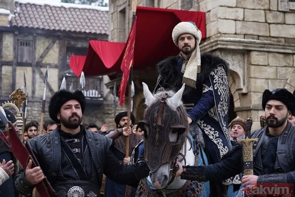 Yapım Ve Senaryosu Mehmet Bozdağ'a Ait; Yönetmenliğini Bülent İşbilen'in Üstlendiği, Başrolünü Orhan Bey Karakteriyle Mert Yazıcıoğlu'nun Üstlendiği Kuruluş...