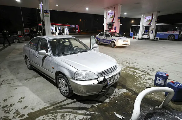 Alkollü sürücü benzinlikte ortalığı savaş alanına çevirdi