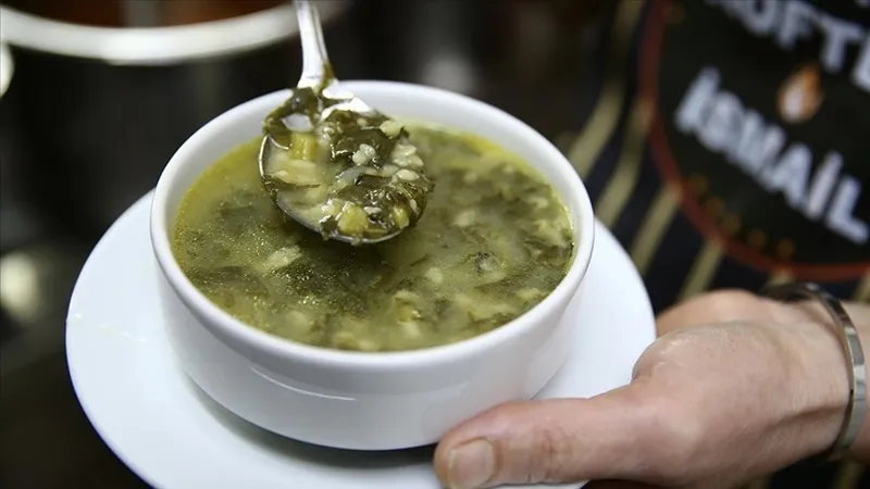 ibrahim-saracoglunun-mucize-kuru-kolesterol-dusmani-odem-avcisi-gobek-eritici-1727704404855.jpg Ödem avcısı ve göbek eritici... İbrahim Saraçoğlu’nun öve öve bitiremediği zayıflatan kür!-5