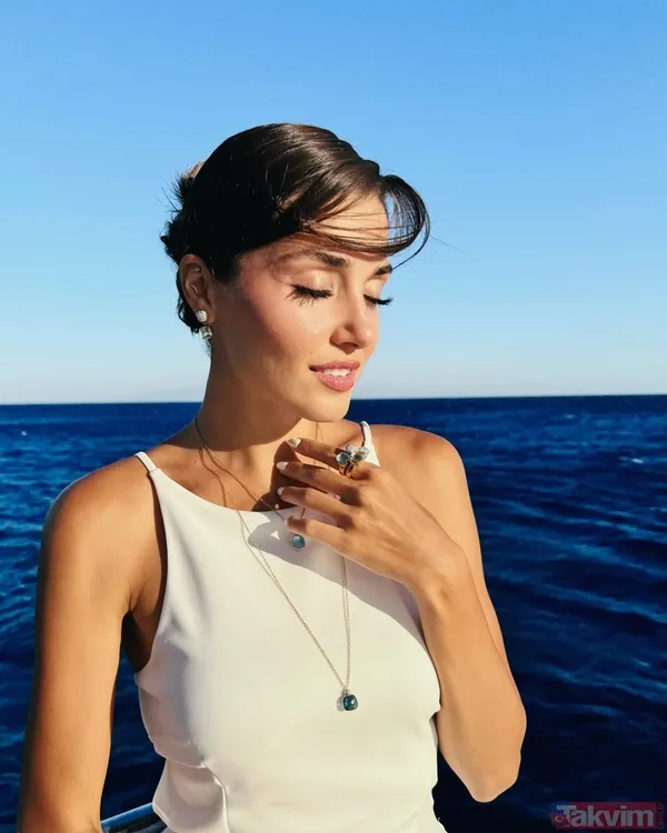 Hande Erçel kırmızılar içinde sosyal medyayı yıkıp geçti: Eski günlerdeki gibi! - 2