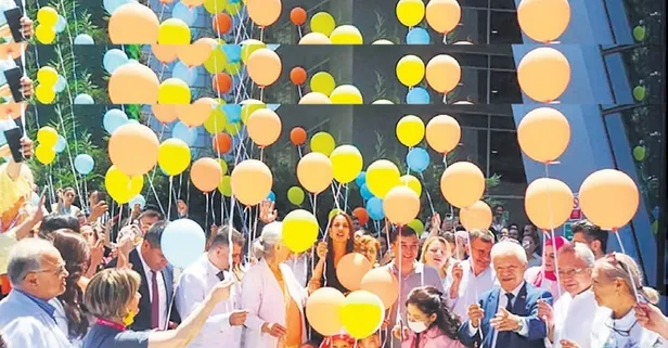 Lenforma oldu iyileşti balonlarla kutladı!
