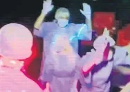 İstanbulda villada korona partisi yapan kendini bilmezlere ev hapsi