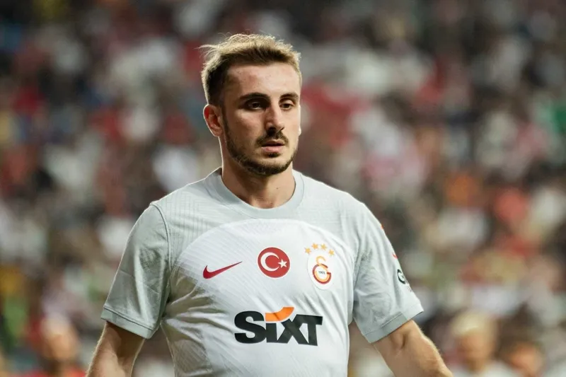 kerem-akturkogludan-transfer-itirafi-sezon-sonunda-1711109662231.jpg Kerem Aktürkoğlu'dan transfer itirafı! "Sezon sonunda..."-5