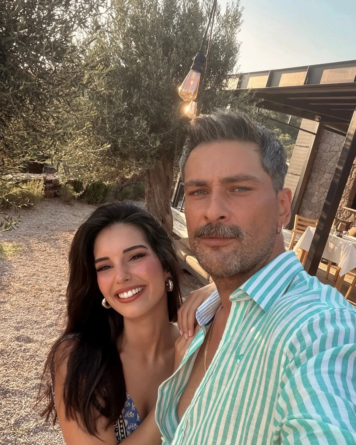 yasemin-yazici-sevgilisi-onur-tunanin-dogum-gununu-kutladi-1783076728523.jpg Yasemin Yazıcı sevgilisi Onur Tuna’nın doğum gününü kutladı-3