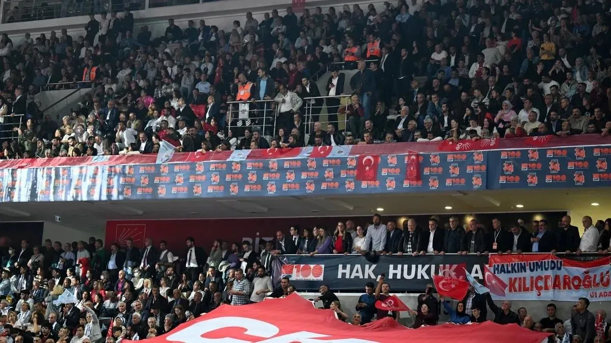 CHP'deki şaibeli kurultay davaları birleştirildi!