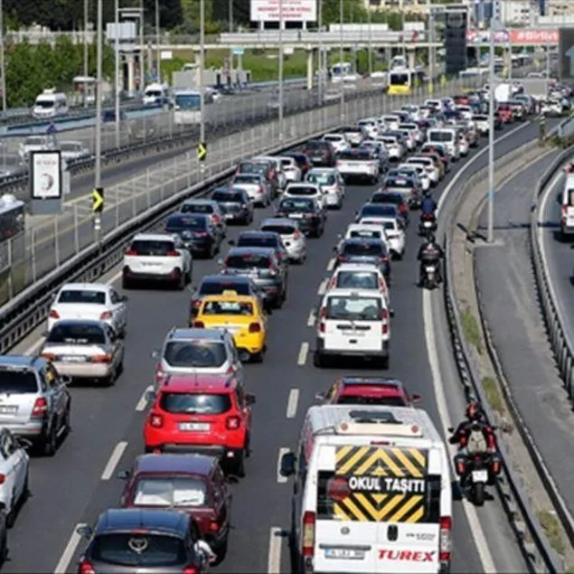 İstanbul trafiğinde okul etkisi