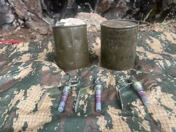 MSB duyurdu: Irak'ın kuzeyinde PKK'ya ait mühimmat ele geçirildi-2
