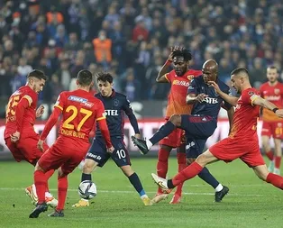 Fırtına geri döndü!