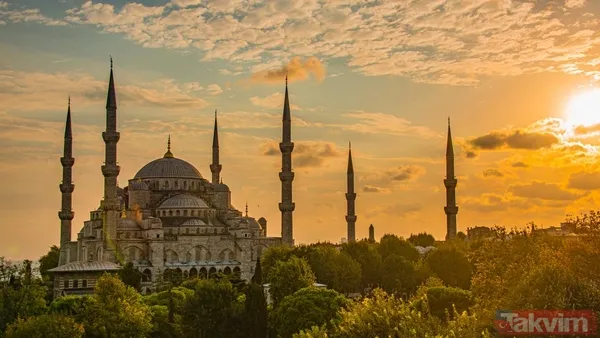 Peygamber Efendimiz (S.A.V.) Regaip Kandili Gibi Mübarek Gecelerde İbadet Etmenin, İnsanın Ruhsal Arınmasına Vesile Olacağını Belirtmiştir. Bu Gecede Yapılan...