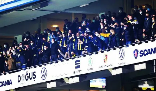 fenerbahce-photoshop-mu-yapti-o-fotograflar-gundemde-1613567628109.jpg Fenerbahçe photoshop mu yaptı? O fotoğraflar gündemde-4