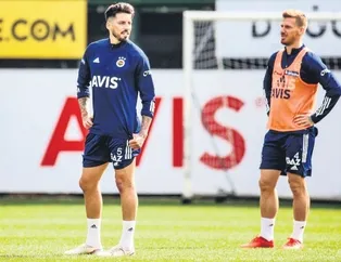 Sosa ve Samatta takıma katılıyor