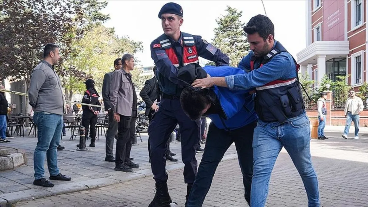 Yenidoğan çetesi davasının duruşması yarına ertelendi! Sanıklar yargılandı mağdur anne konuştu: "Bebeği benden aldılar"