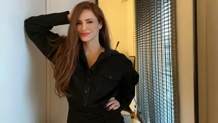 120-saatte-2-kilo-verdiren-mine-tugay-diyeti-tek-bir-formule-uyarak-tig-gibi-kaldi-1704807599240.jpg Tek bir formüle uyarak iğne ipliğe döndü! 120 saatte 2 kilo verdiren Mine Tugay diyeti-6