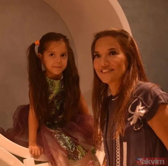 Hande Soral ile İsmail Demirci minik oğulları Ali’nin yüzünü ilk kez gösterdi! Ünlülerden yorum yağdı: Petek Dinçöz, Ebru Şahin... - 32