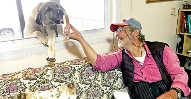 "Hayy gibi yaşıyorum" diyen Sadık Albayrak'ın hayvan sevgisi ve 'Kıtmir'i Ahmet Hakan'a örnek oldu: "Gıpta ettim"