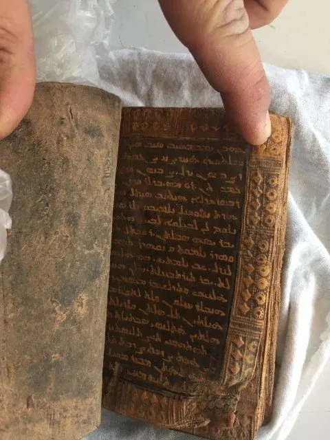 Aksaray'da tarihi İncil ele geçirildi-5